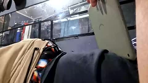 mrj1979 online show from November 28, 9:38 am