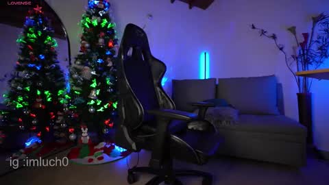 Luis    Instagram   online show from December 1, 7:45 pm