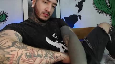 Snapshot of mrmanny__ chatting on December 7, 11:18 pm mrmanny__ online show from December 7, 11:18 pm