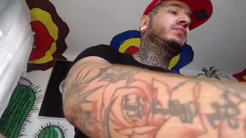 Snapshot of mrmanny__ chatting on December 21, 6:02 pm mrmanny__ online show from December 21, 6:02 pm