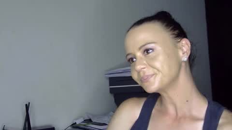 mrs_bunny_swing online show from April 1, 1:41 pm