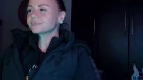 mrs_bunny_swing online show from April 21, 6:15 pm