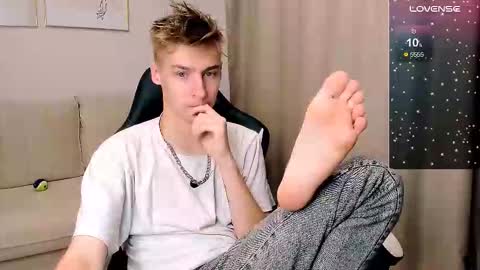 Adam online show from October 24, 9:10 am