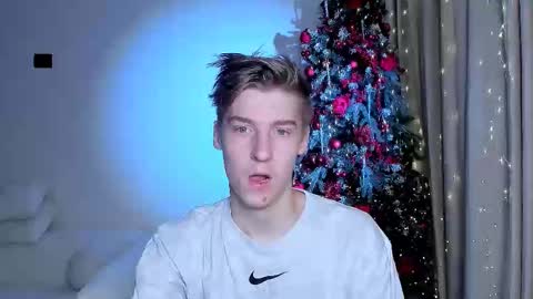 Adam online show from December 20, 7:32 pm