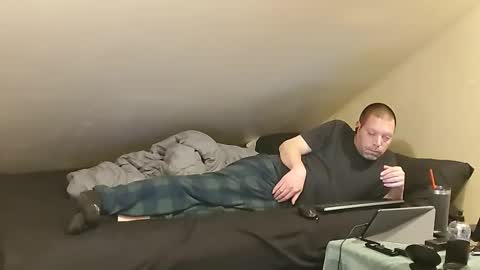 Snapshot of mrxhere chatting on January 2, 7:51 pm mrxhere online show from January 2, 7:51 pm