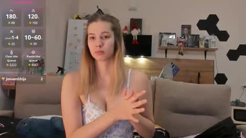 Ms ForYOU online show from January 17, 1:42 pm