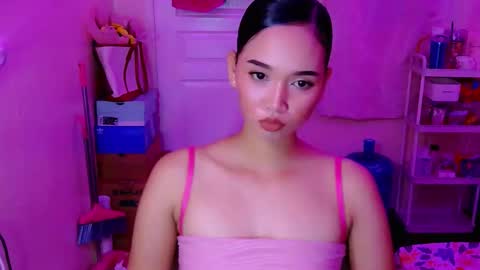 ms_maria8888 online show from December 14, 2:12 pm