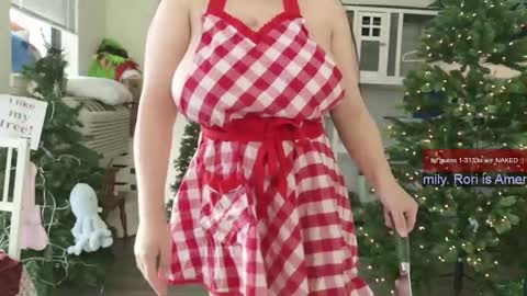 R o r i  SnapChat heyroriv2 wednesday - sunday Noon oclock mountain - 5pm mountain online show from December 21, 3:51 pm