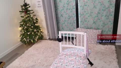 R o r i  SnapChat heyroriv2 wednesday - sunday Noon oclock mountain - 5pm mountain online show from February 20, 10:48 pm