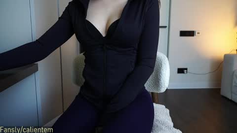 Your M online show from April 14, 2:20 pm