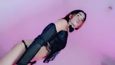 mscherry_ online show from March 18, 5:41 pm