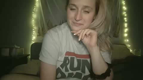 msclairewhatever online show from April 20, 6:05 am