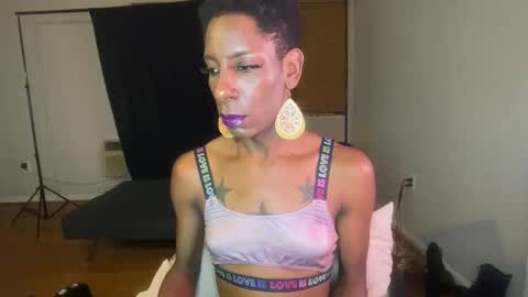 Merlin Mystique online show from September 24, 2:29 am