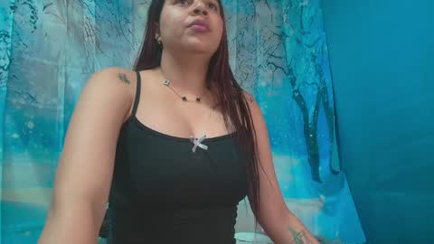 paola online show from May 18, 5:46 am