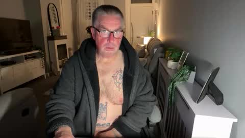 mtb1697 online show from November 2, 11:49 pm