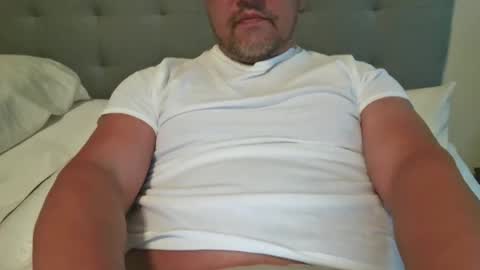 Snapshot of mtman5 chatting on September 23, 9:43 pm mtman5 online show from September 23, 9:43 pm