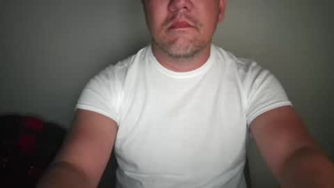 Snapshot of mtman5 chatting on October 23, 2:57 am mtman5 online show from October 23, 2:57 am
