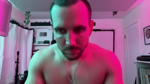 muchachote_ online show from September 15, 6:15 am