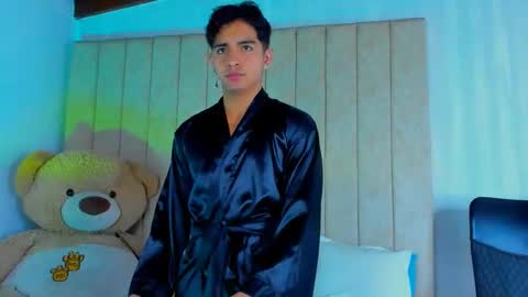 muichiro tokito1 online show from February 7, 3:45 am