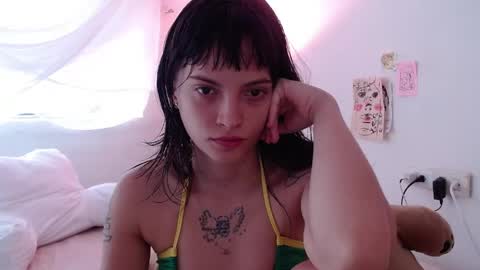   online show from May 26, 4:46 pm