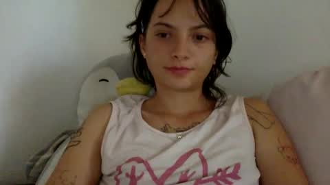 Snapshot of munchi_ chatting on January 21, 12:29 pm   online show from January 21, 12:29 pm