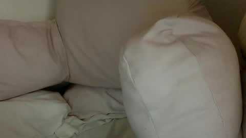 Snapshot of munchi_ chatting on December 29, 10:03 pm   online show from December 29, 10:03 pm