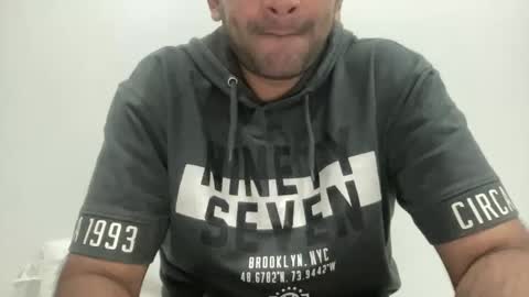 munnabobby2008 online show from February 12, 7:44 am