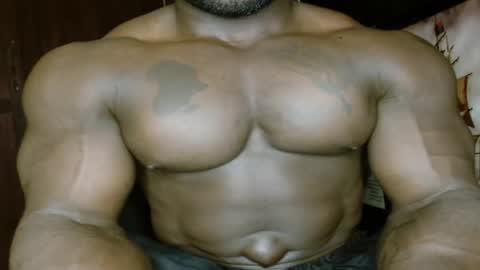 musclegod23 online show from June 3, 9:56 am