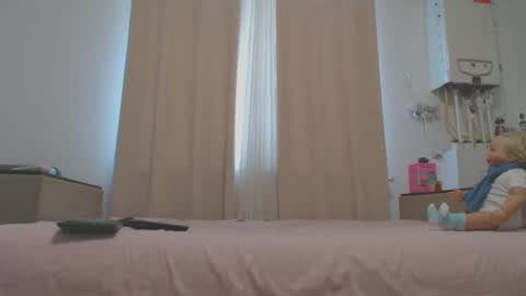 Snapshot of musclesqueen chatting on February 26, 2:27 pm MusclesQueen online show from February 26, 2:27 pm