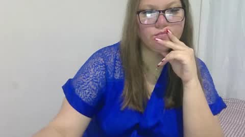 musechic_wild online show from April 9, 6:24 pm