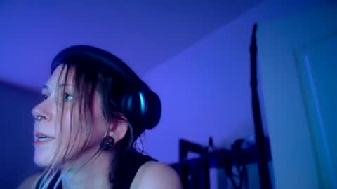 ghost mantis online show from June 17, 11:37 am