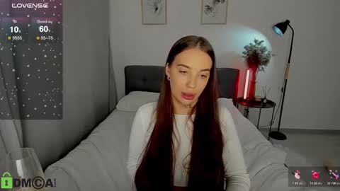 katie online show from December 7, 1:52 am