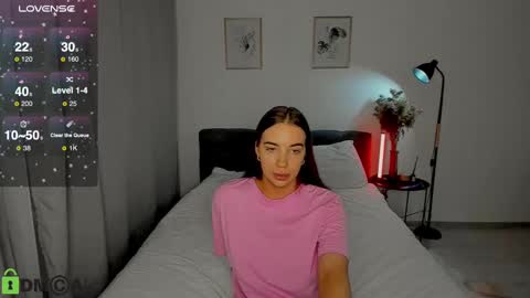 katie online show from December 3, 8:01 pm