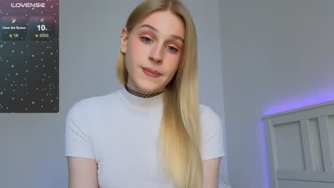 Dana online show from February 3, 12:57 pm