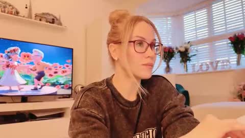 Mya-be Yours P online show from April 20, 7:06 pm