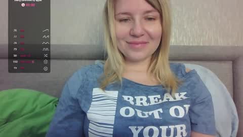 mybadcat87 online show from June 4, 7:36 am
