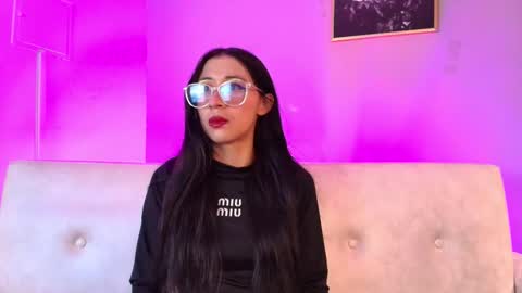 Milly Cute online show from January 11, 7:31 pm