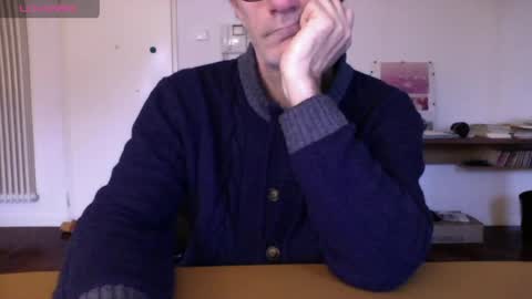 Bi sexy guy lovense hush is on private is open or password show tip if you like. online show from April 17, 4:48 am