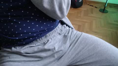 Ben online show from December 15, 9:49 am