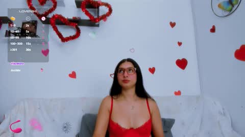 Mystery couple online show from March 3, 9:44 pm