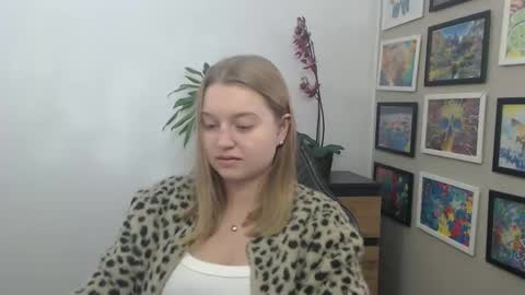 Erica online show from November 29, 10:45 am