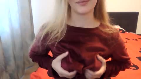 Mystery Girl online show from April 17, 8:28 am