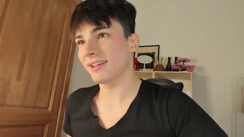 Evan Brown online show from December 17, 7:53 pm