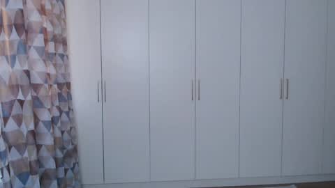 mysticsirenn online show from March 1, 8:23 am