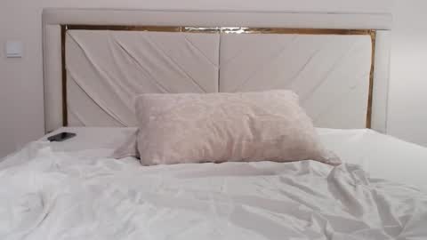 mysticsirenn online show from March 3, 2:28 pm