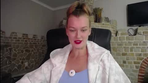 mysticvenus_ online show from September 19, 3:49 pm