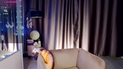 Angeline online show from March 22, 6:34 pm