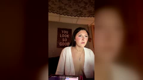 n0rmalgurl online show from May 13, 4:22 am