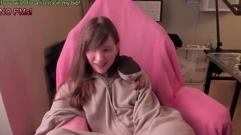 Natalie Marlo online show from February 28, 10:14 pm