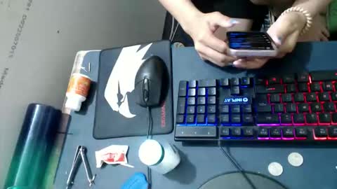 nadiestar online show from November 4, 5:09 am